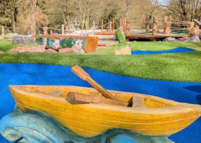 Adventure Minigolf Bochum - Ruderboot