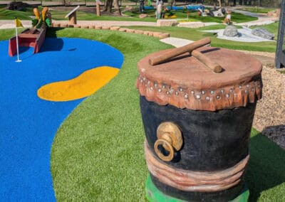 Drachenboot Bahn - Adventure Minigolf Bochum