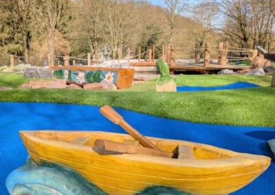 Ruderboot - Adventure Minigolf Bochum